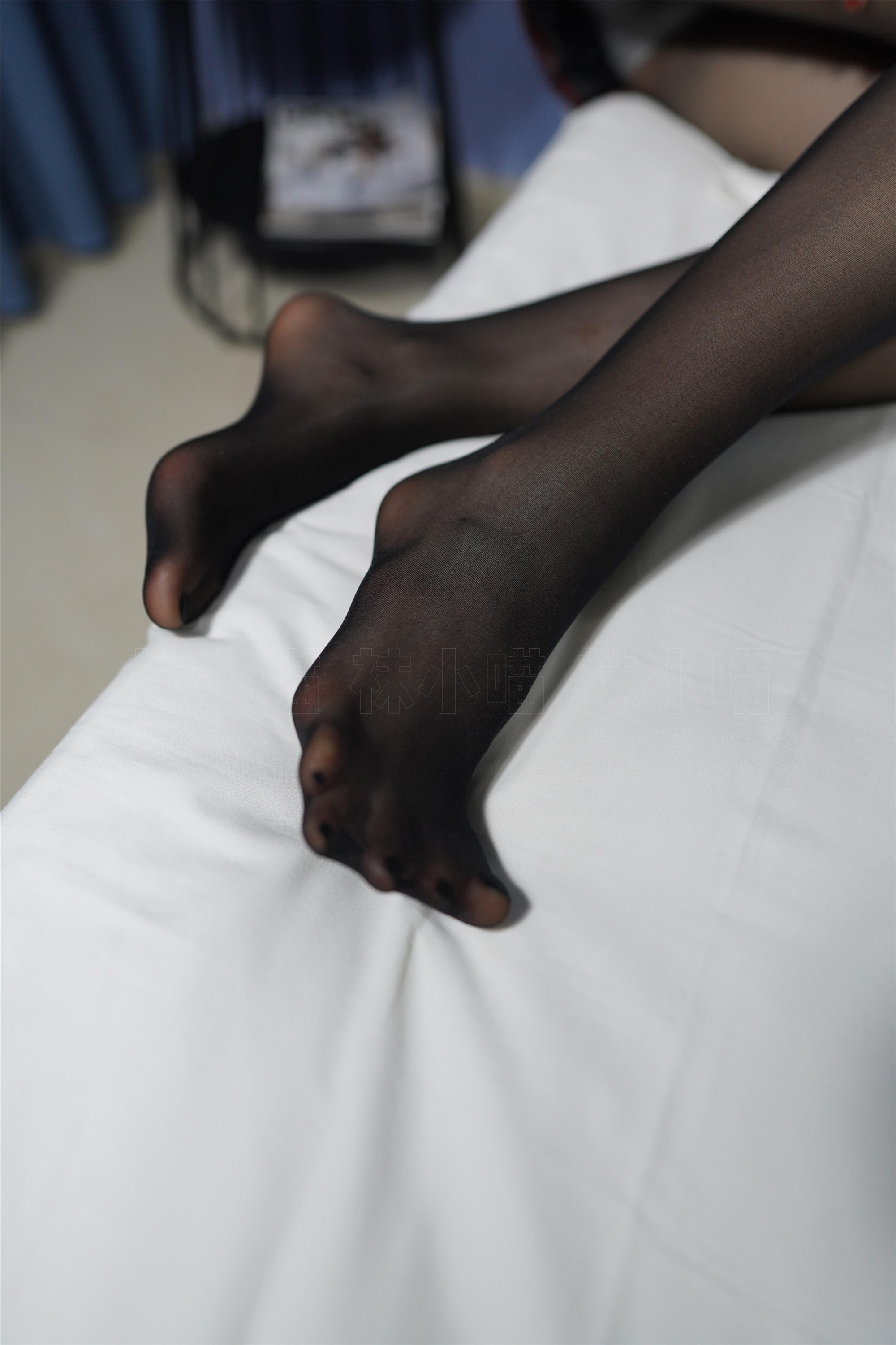 kittyWawa袜小喵  KT227 酒红黑丝是绝配